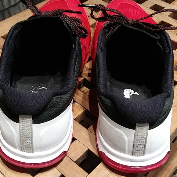 NIKE Flywire shoes - Picture 9 of 16